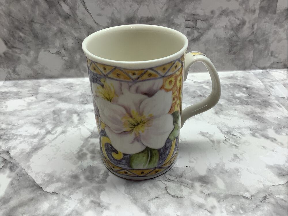 Royal Doulton Expressions Full Bloom by Bronwen Kerrigan 10 oz Coffee Mug